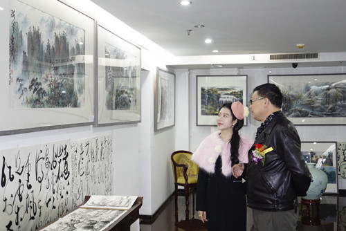 1540211244382165.jpg 751928435694066036_副本.jpg